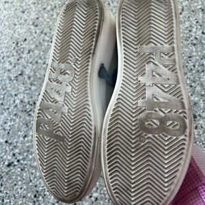 P448 White and Gray Casual Sneakers